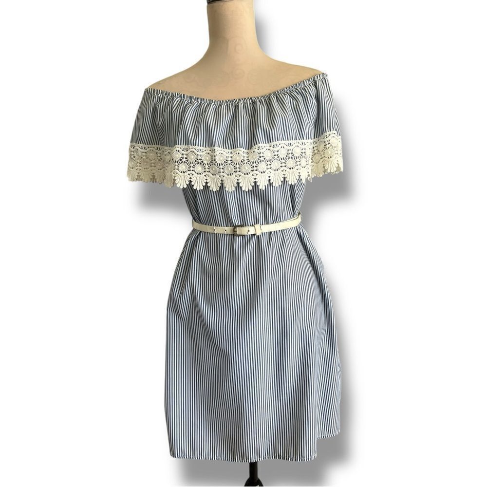 Urbanology Blue Striped Off-Shoulder Sundress with Lace Trim, Medium